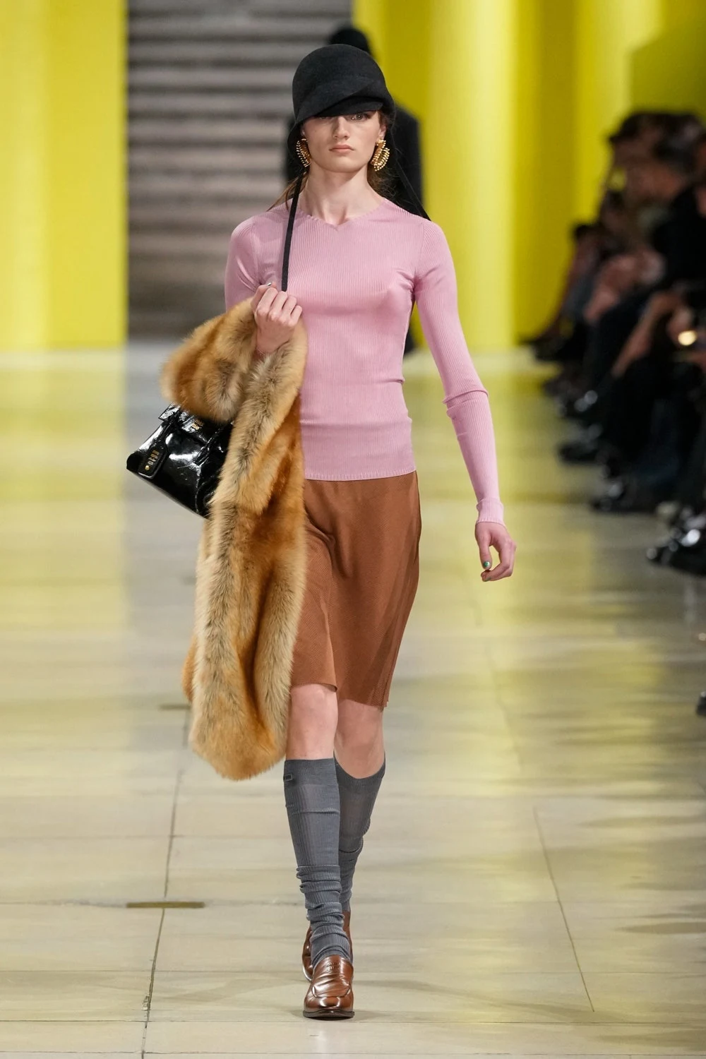 miu-miu-fall-winter-2025-26-runway-1